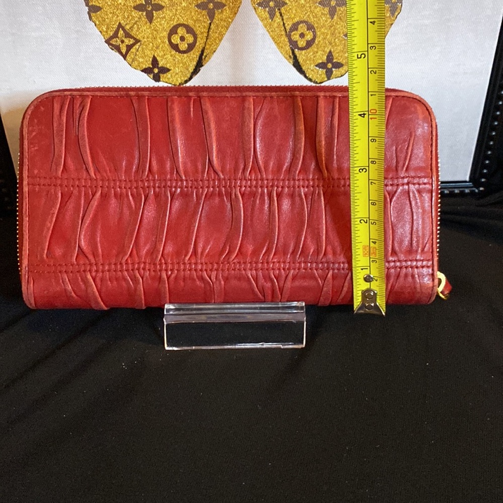 Authentic Prada Card Wallet - Picture 2 of 13